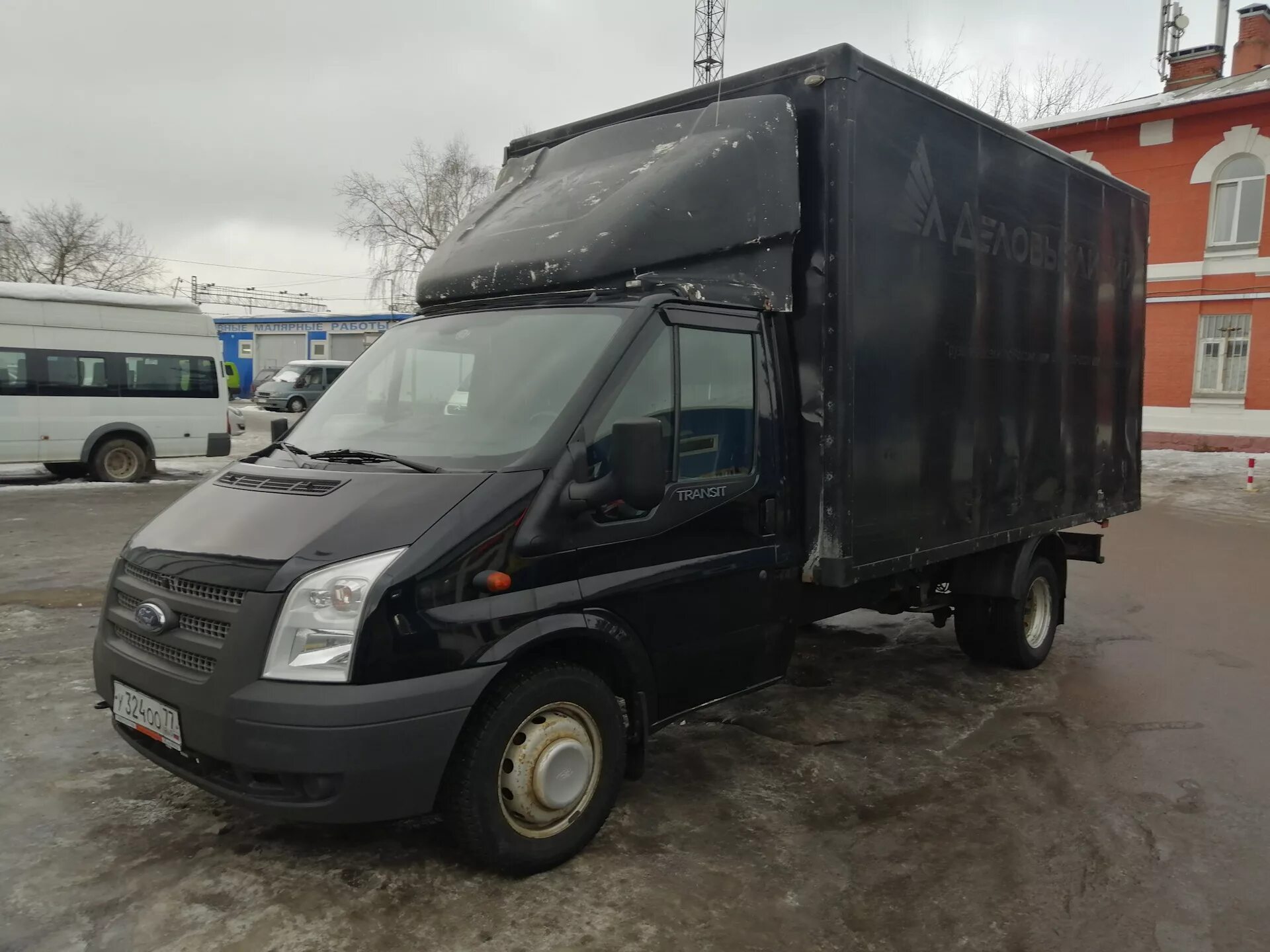 Газель next ford transit. Ford transit 2013 пассажирский. Газель next ford transit. Газ некст турист. Газель или форд транзит.