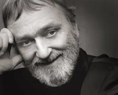 Биография холла
