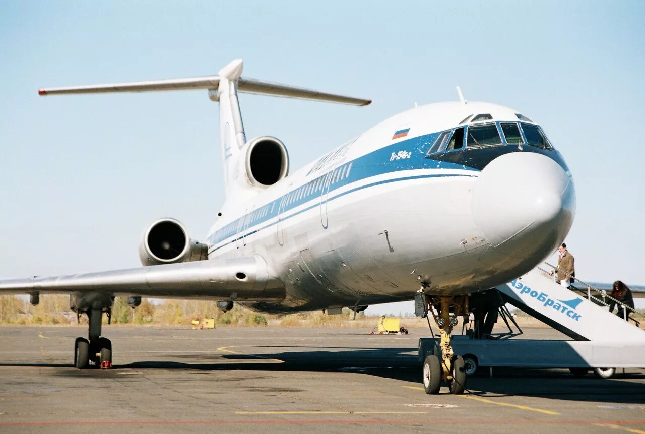 Самолета том 1. Ту-154 пассажирский самолёт. Ту-154б. Ту-154 ассажирский самолёт. Ту-154 реактивный самолёт.