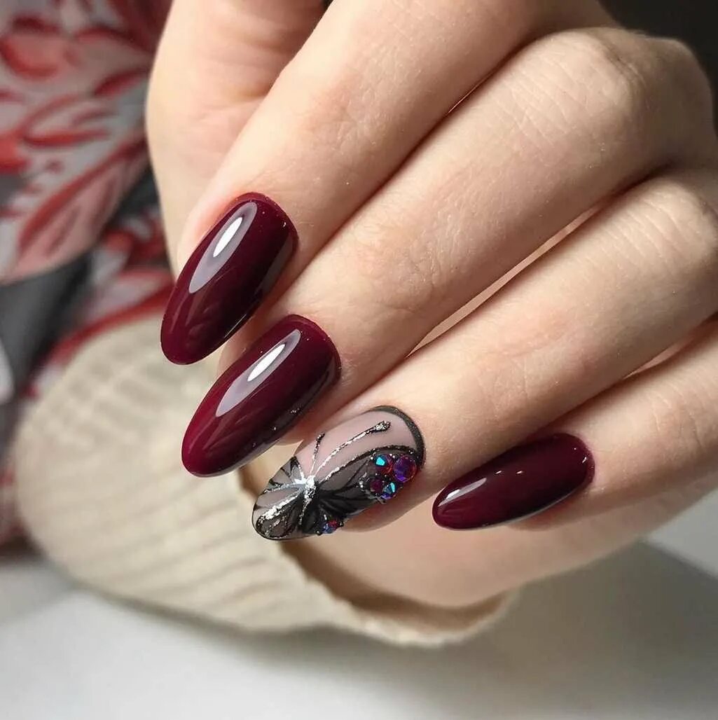 бордовый маникюр на короткие ногти. маникюр бордо марсала бургунди. бордовый маникюр на короткие ногти. бордовые ногти 2023. шеллак 2020 марсала.