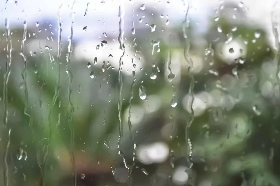 осенний дождь. чаще льет дождь. сильный дождь. чаще льет дождь. осень для детей.