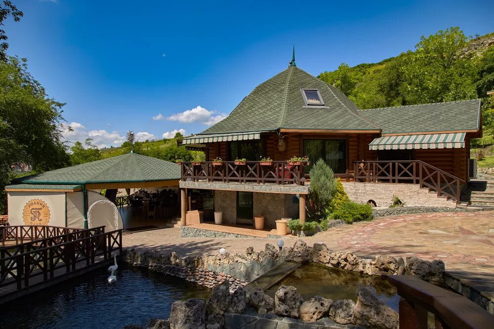 парк родник 4 пятигорск. родник пятигорск гостиница. пятигорск родник парк родник. парк родник пятигорск. парк родник.