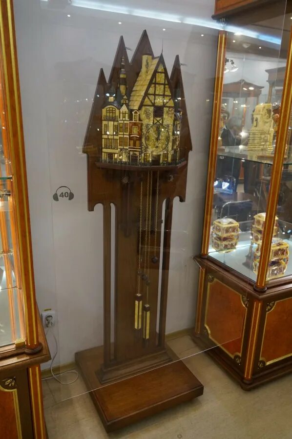 янтарь калининград музей янтаря. янтарный музей в калининграде официальный русь. музей янтаря калининград мозаика русь. калининградский областной музей янтаря экспонаты. калининградская область музей янтаря.