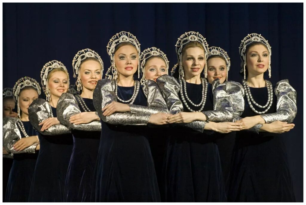 ольга каллиопина березка. яна гребенникова ансамбль берёзка. художественный руководитель ансамбля березка. ксения журавлёва березка. мира кольцова ансамбль березка ансамбль.