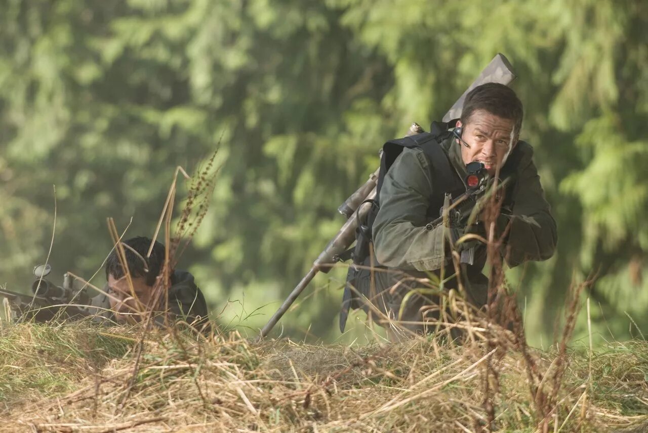 Стрелок 2007 720. Стрелок 2007 720. Стрелок 2007 марком уолбергом. Стрелок 2007 720. Дэнни гловер стрелок.