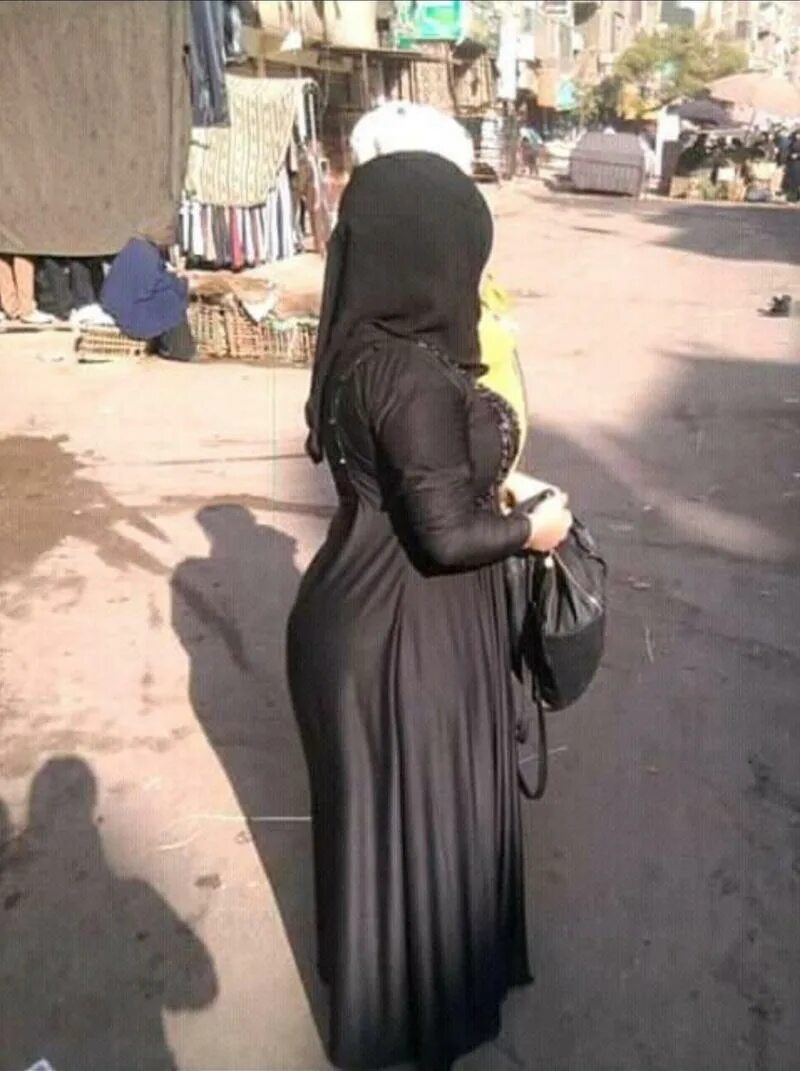 широкие ягодицы мусульманок. большие задницы в хиджабе. широкие ягодицы мусульманок. хиджаб абая попа. сочные в хиджабе.