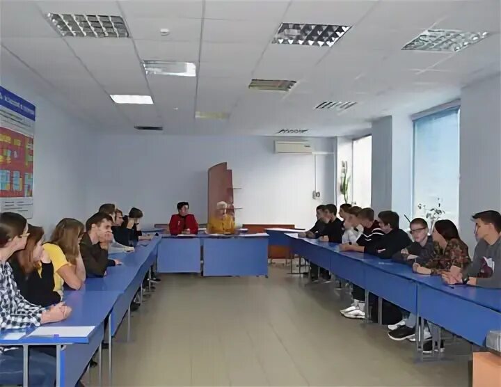 Курский государственный политехнический колледж кгпк. Курский политехнический колледж ул гагарина. Город курск улица народная политехнический колледж. Колледж кгпк. Кгпк курск 1 корпус.