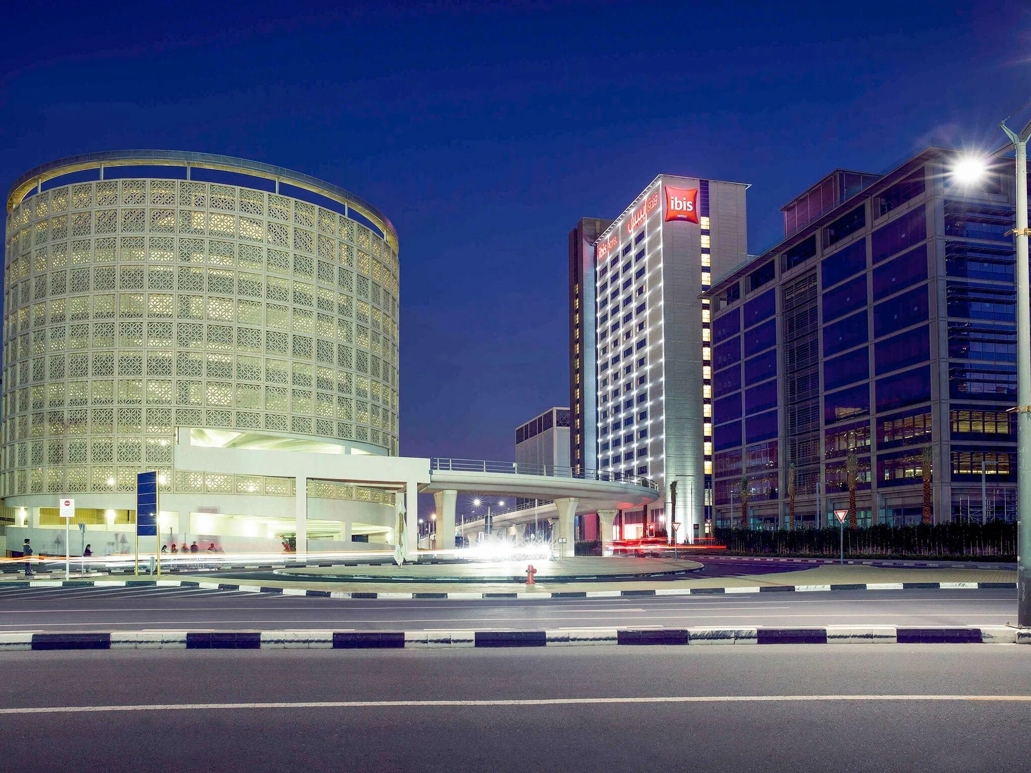 One center. Ibis one central дубай. ibis one central 3*. оаэ, дубаи ibis one central 3*. ibis one central - world trade centre dubai.