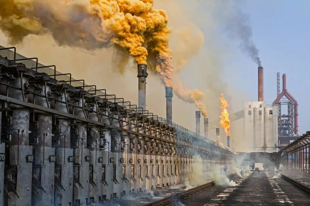 Загрязненный воздух. Предприятия загрязняющие окружающую среду. Загрязнение мирового океана тепловое загрязнение. Загрязнение заводами. Завод экология.