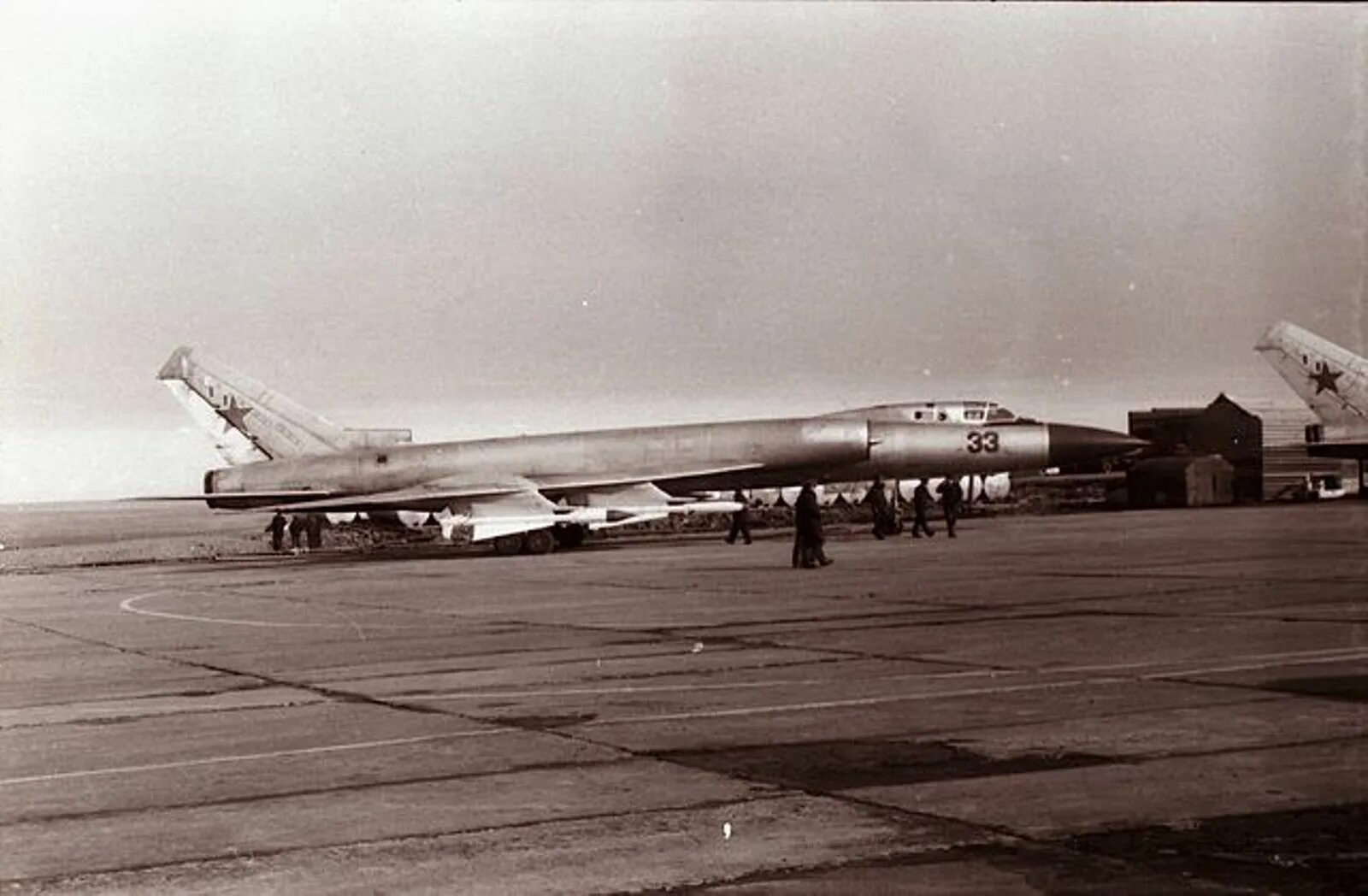 Истребитель-перехватчик ту-128. Ту-128 в семипалатинске. Ту 28 64. Ту-138 фото. Ту 128 самолет.