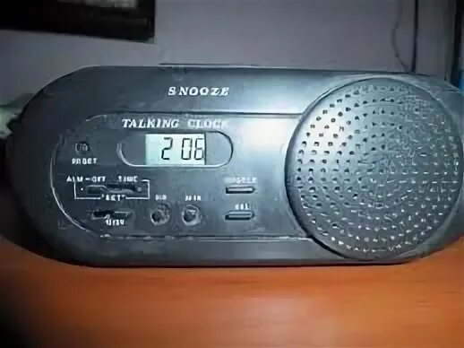 Talking clock 1. Говорящие часы Snooze talking Clock. Snooze talking Clock модель. Часы Snooze 90х. Говорящие настольные часы Snooze.