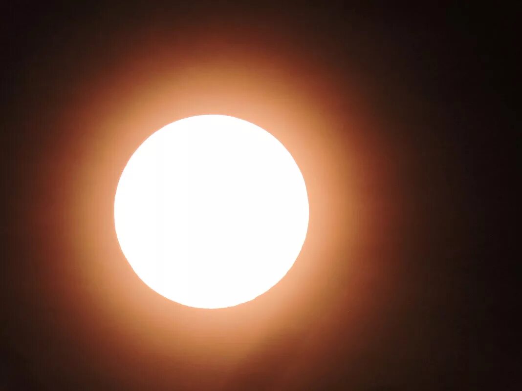 Солнце и луна. Солнце и луна на небе. Солнце ночи. Природа луны. Солнце без ничего.