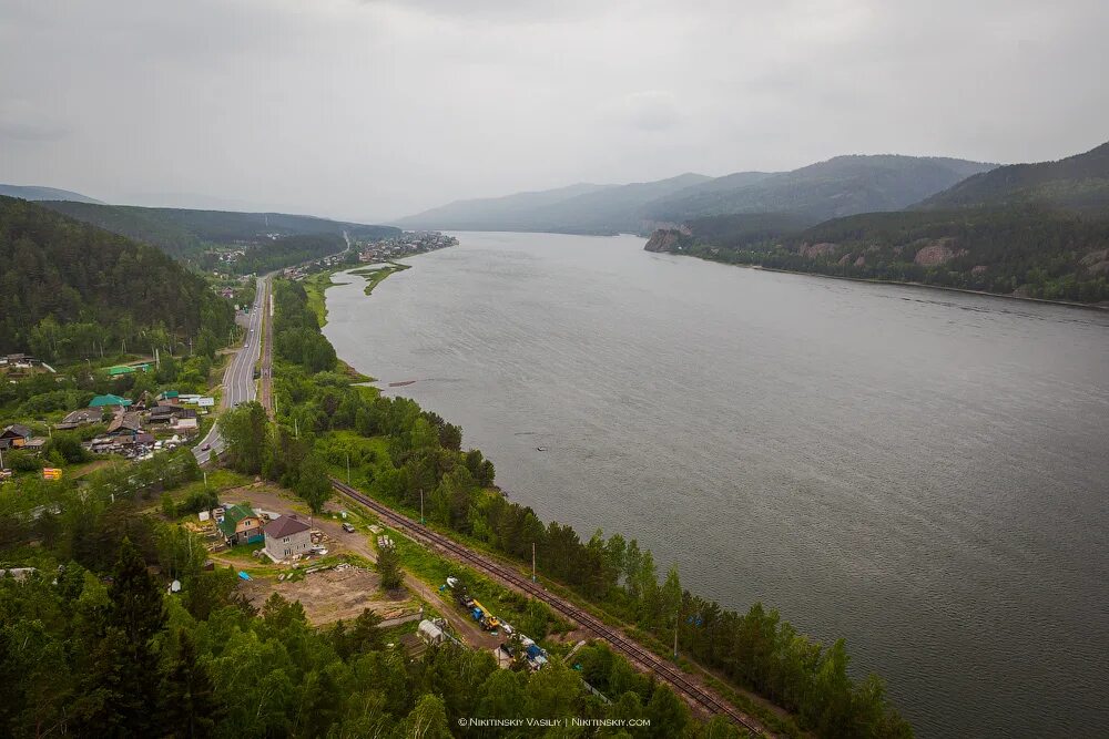 Окрестности красноярска. Достопримечательности Красноярска. Красноярск и окрестности достопримечательности. Красноярск Свердловский район , остров.