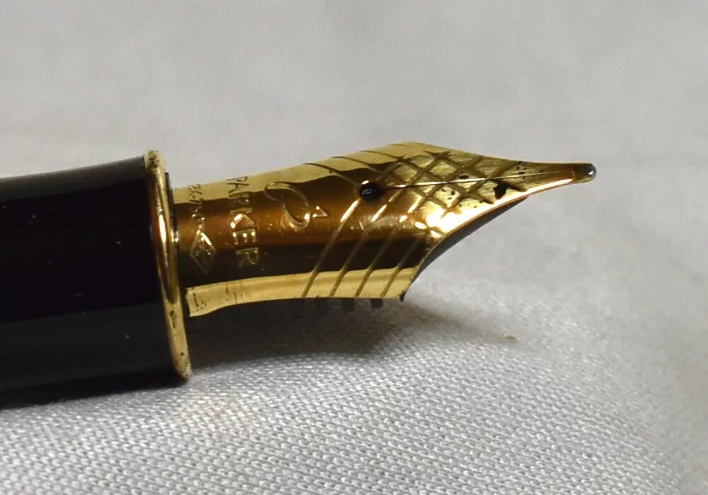 Parker 5th im premium. Паркер 18. Паркер дуофолд. Паркер 18. Ручка parker duofold 18k 750.