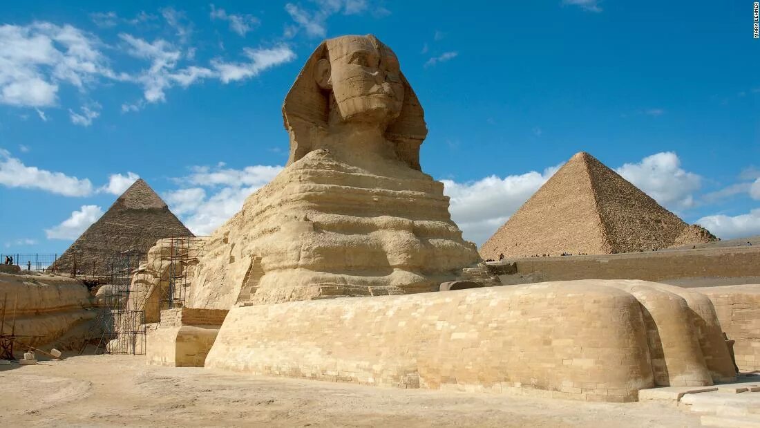 Страж египетской пирамиды. Пирамида Хеопса древний Египет. Пирамида Хеопса сфинкс древний Египет. Пирамида Хефрена в Египте. Сфинкс древнего Египта.