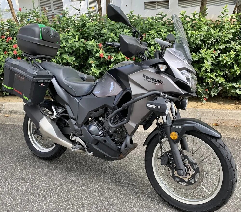 Кавасаки версус 300. Kawasaki versys-x 300. kawasaki versys 300. kawasaki versys x300 2019. кавасаки kle 300.