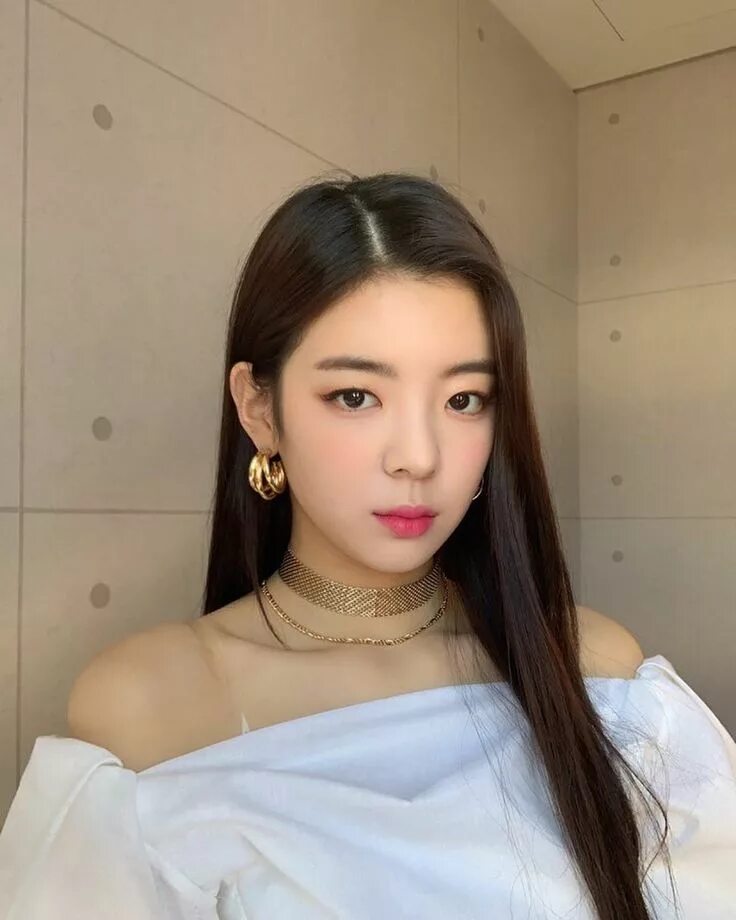 Группа itzy лиа. Лиа итзи. Lia lia instagram. Лиа чхве селфи. Itzy лиа.