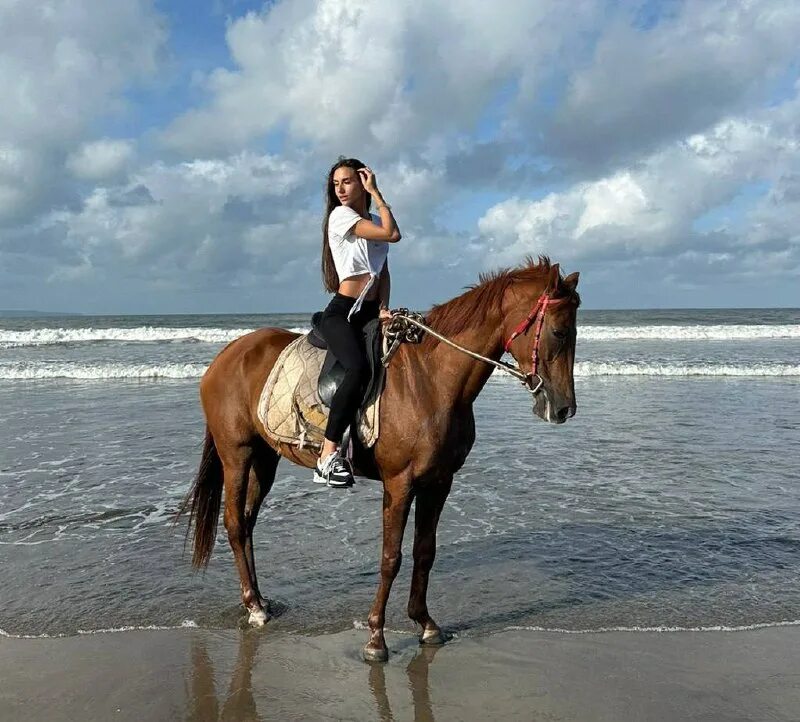 Иду бегу еду. Иду бегу еду. Иду бегу еду. Иду мем. Едем мем.