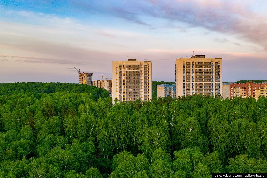 Пригороды новосибирска лучшие. Поселок Кольцово наукоград. Посёлок Кольцово Новосибирск. Наукоград Кольцово Новосибирская область. Новосибирск наукоград Академгородок.