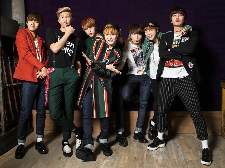 Bts сайт. Bts 2015. группа бтс 2015. бтс группа милаши. группа втс корея.