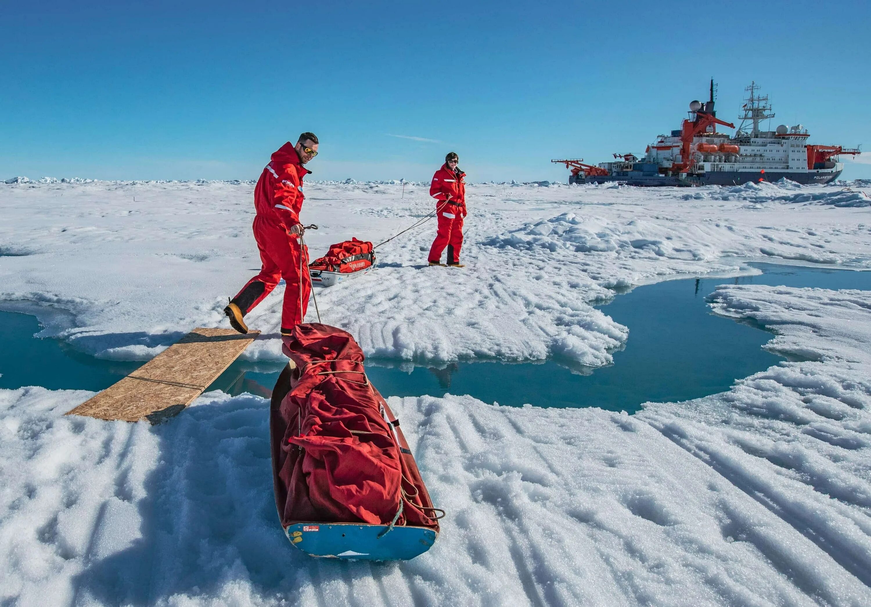 На севере потепление. Северный полюс Арктика. Исследование Арктики. Экспедиция в Арктику. Освоение Арктики.