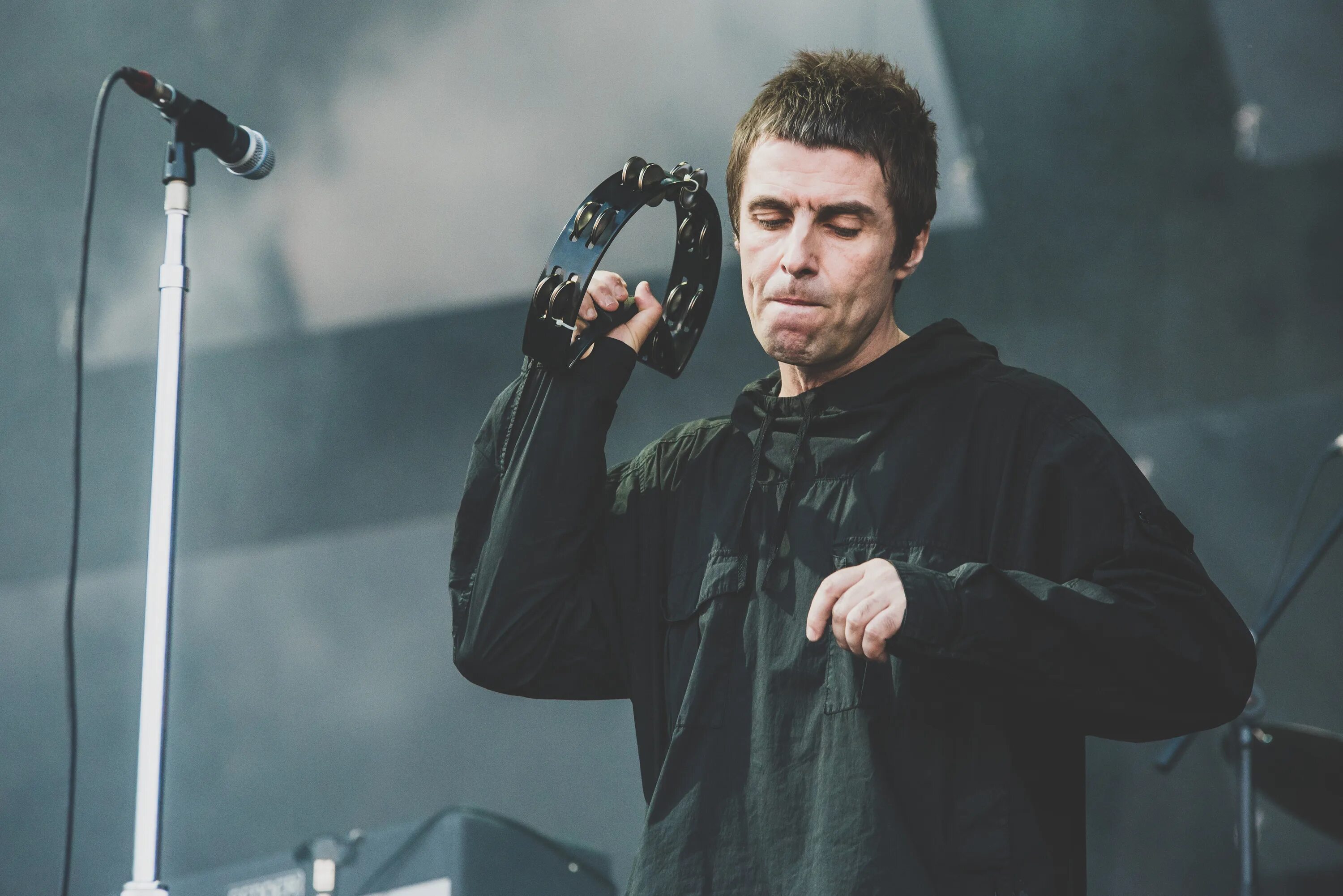 Лиам Галлахер 2022. Liam Gallagher 1996. Лиам Галлахер 2000. Лиам Галлахер Оазис. Liam gallagher john squire