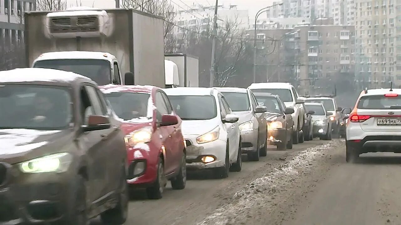 Где сейчас пробки. Белые автобусы перекрыли Москву по всей Москве сегодня.