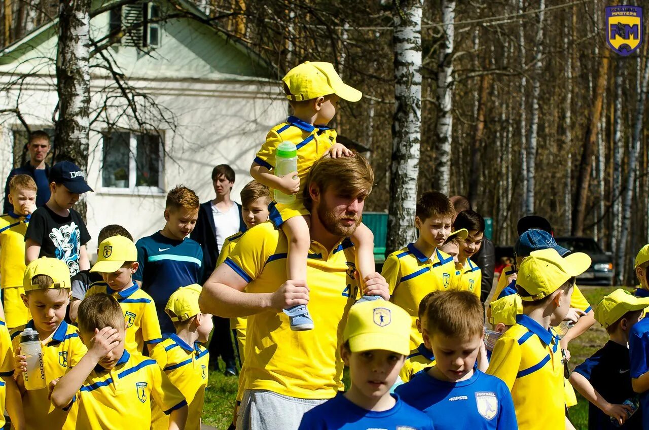 Футбольная школа нижний. Секция по футболу Нижний Новгород. Football Masters Нижний Новгород. Футбол в школе Всероссийский фестиваль. Футбол в школу юноши лагерь.