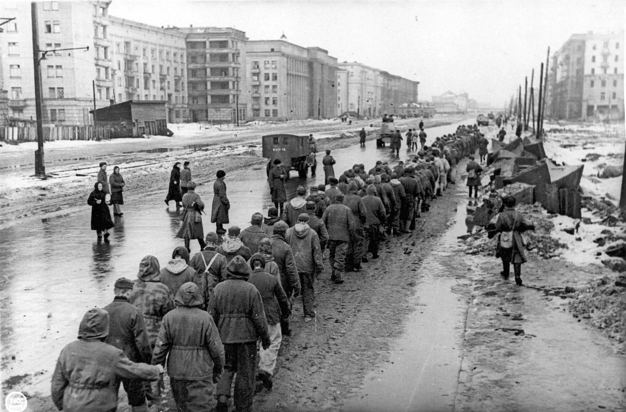 Военные районы санкт петербурга. Московский проспект Ленинграда 1941. Московский проспект Санкт-Петербург блакада. Ленинград Московский проспект 1941-1943 года. Ленинград Московский проспект в годы войны.