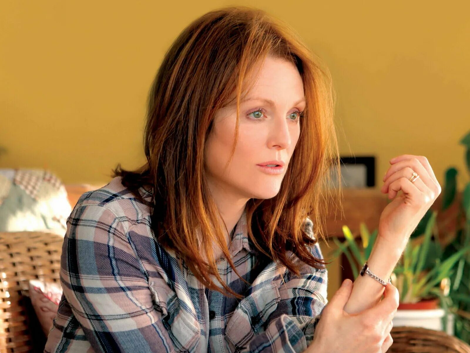 джулианна мур 2015. «всё еще элис» (глатцер, 2014). всë ещë элис. все еще элис 2014 отзывы. джулианна мур всё ещё элис.