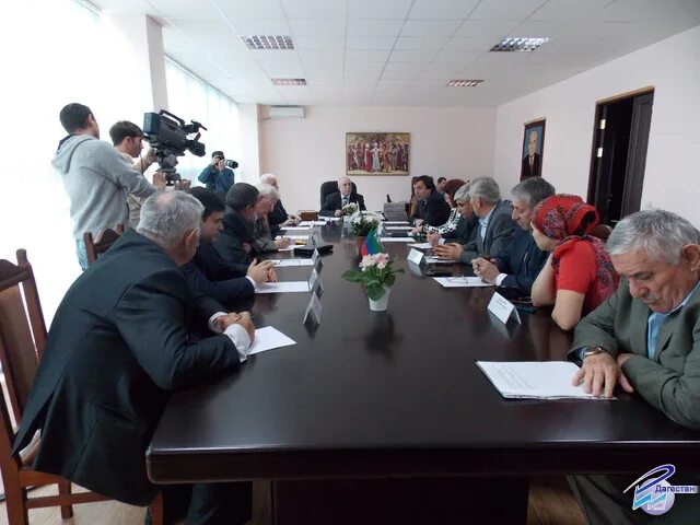 дагестанцы избили бойца. расул махачкала. роль старейшин в дагестане. маслиат это. норильск.