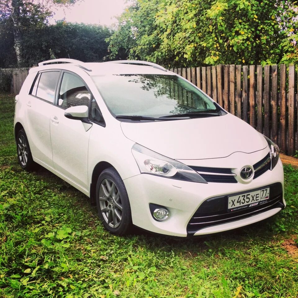 Верса отзывы. Toyota verso 2018. Ниссан верса 2014 фото. Ниссан верса 2019. Верса отзывы.