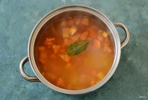 Щи с помидорами и свежей капустой