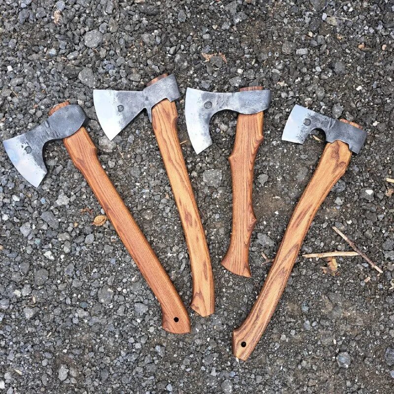 боевой топор 11 век. боевые топоры скандинавии 10 век. секира викингов. антикварные топоры. боевые топоры черняховской культуры.