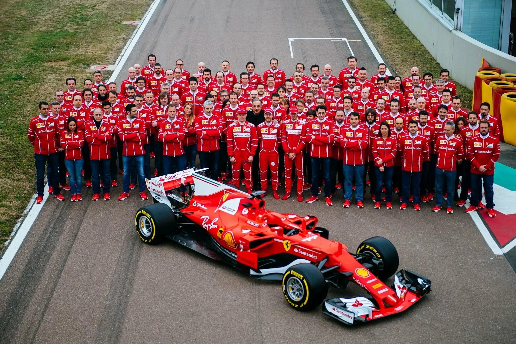 Покажи формулу 1. Феррари ф1. Ferrari sf70h. Формула 1 Феррари. Команда Феррари ф1.