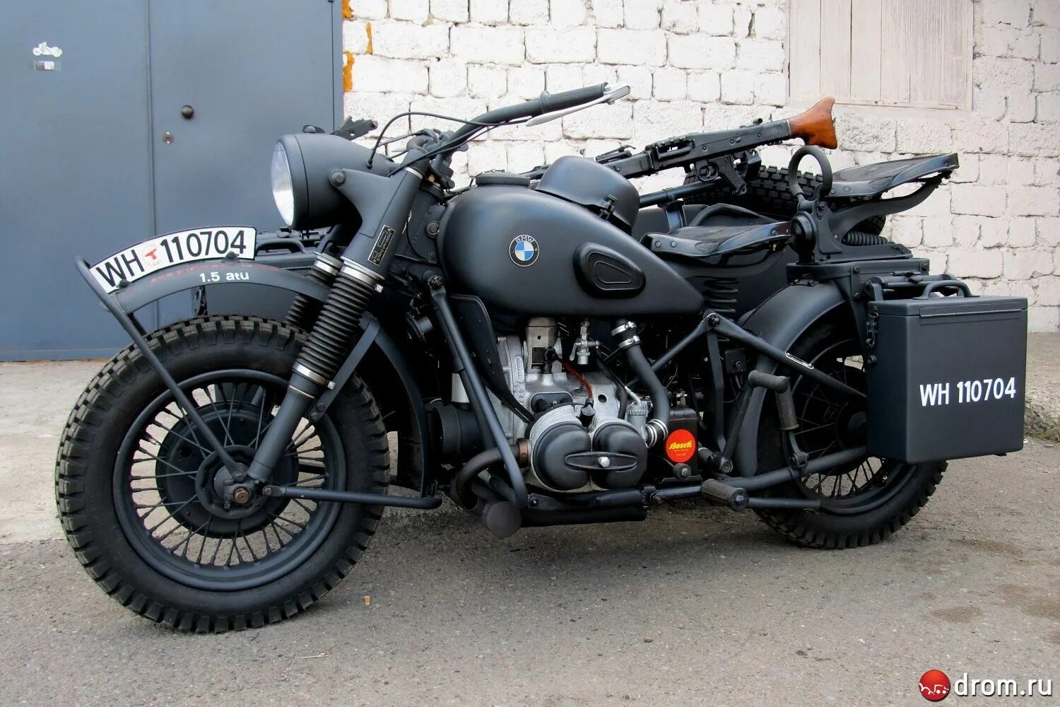 Мотоцикл БМВ Р 71. BMW r75 и Урал. Немецкий мотоцикл БМВ 75р. Мотоцикл BMW r71 вермахта. Реплика мотоциклов