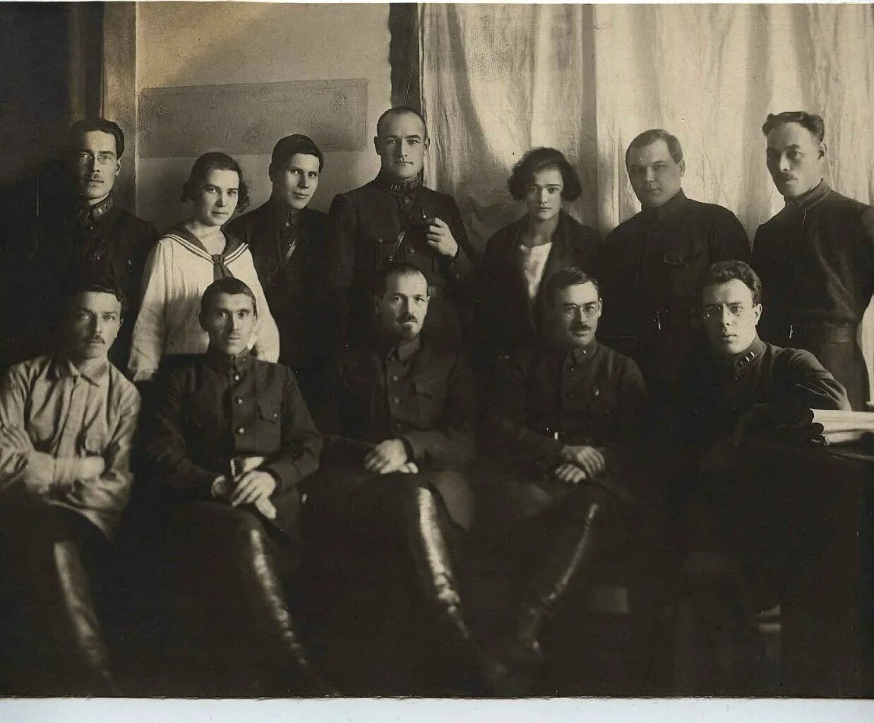 Руководитель вчк был. Председатель вчк уншлихт. вчк 1919. читинское огпу. трилиссер меер абрамович вчк огпу.