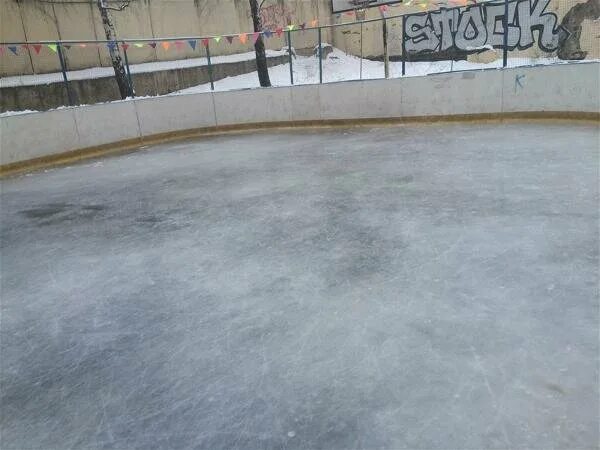 каток на маклино. каток с натуральным льдом, москва. лед 1 каток. каток лёд, москва. каток на кантемировской напротив ашана.