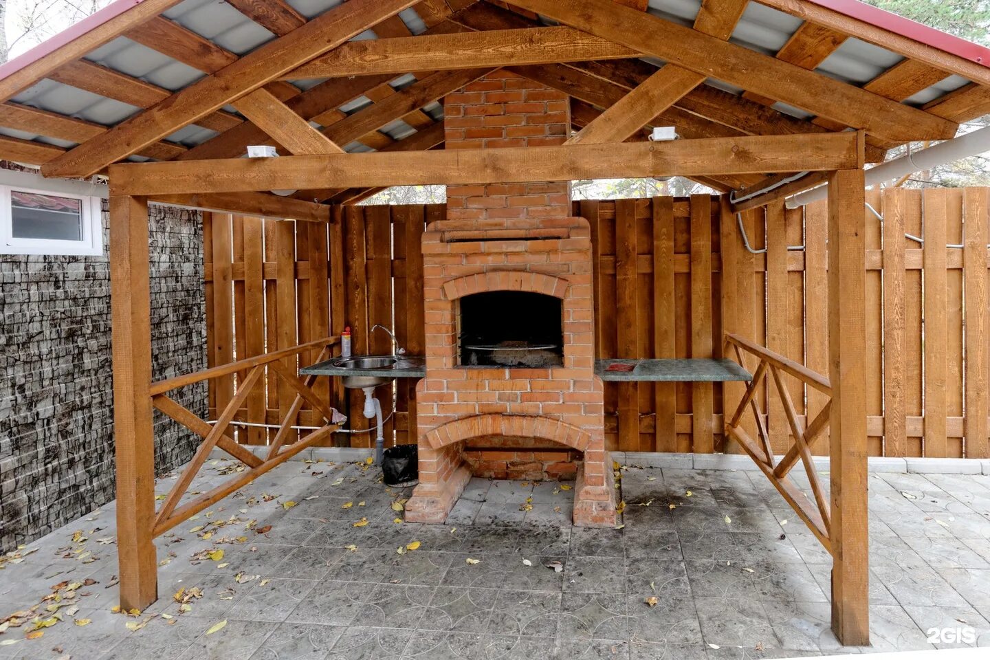 Каменск уральский дворик. Каменск уральский дворик. Русский дворик каменск-уральский. Каменск уральский дворик. Олега кошевого 1 каменск-уральский русский дворик.