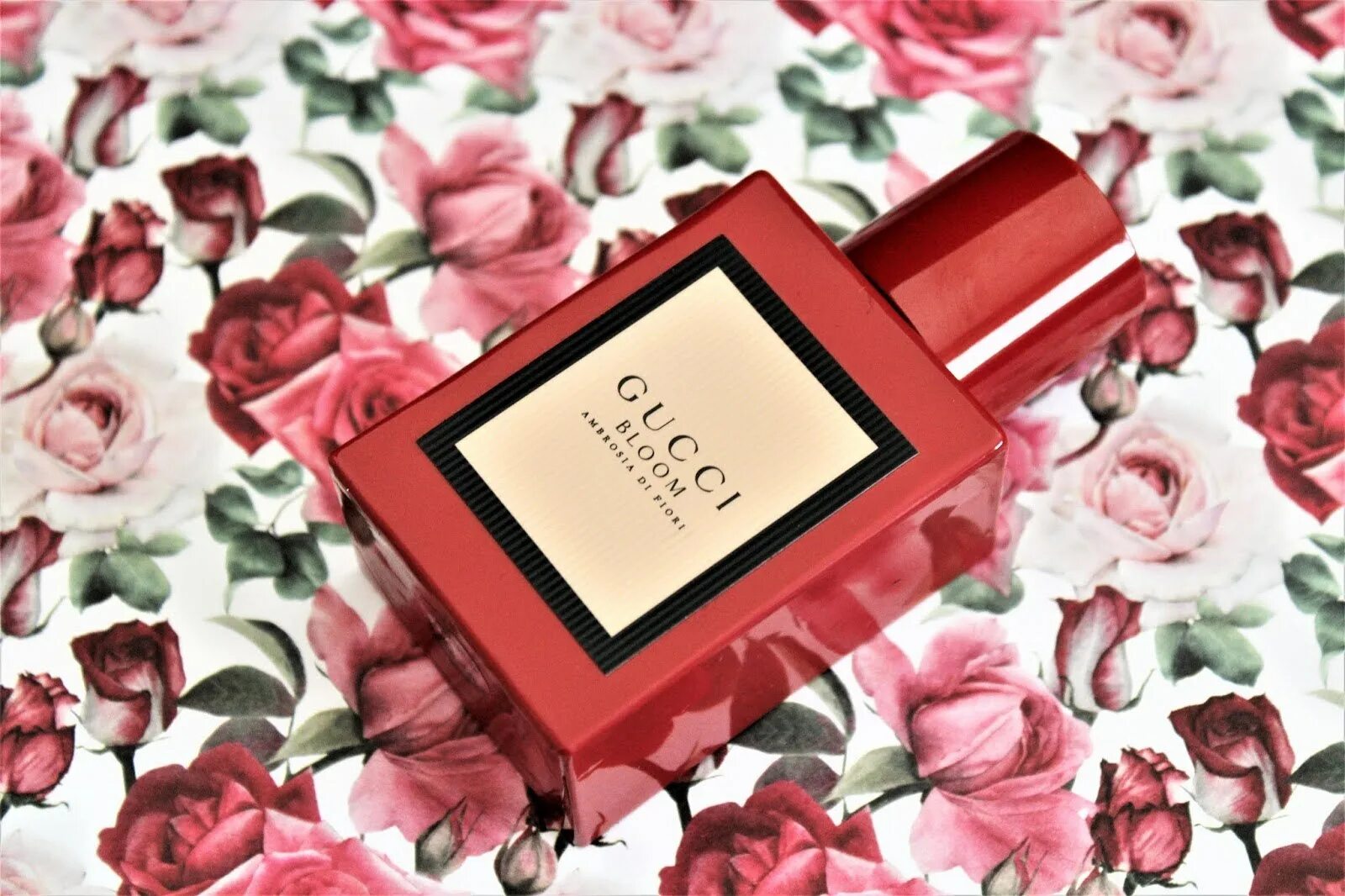 Какие духи в тренде в 2024. Парфюм гуччи Блум. Gucci Bloom Ambrosia de Fiori. Gucci Bloom 10 мл. Gucci Bloom Ambrosia di Fiori парфюмерная вода 50 мл.