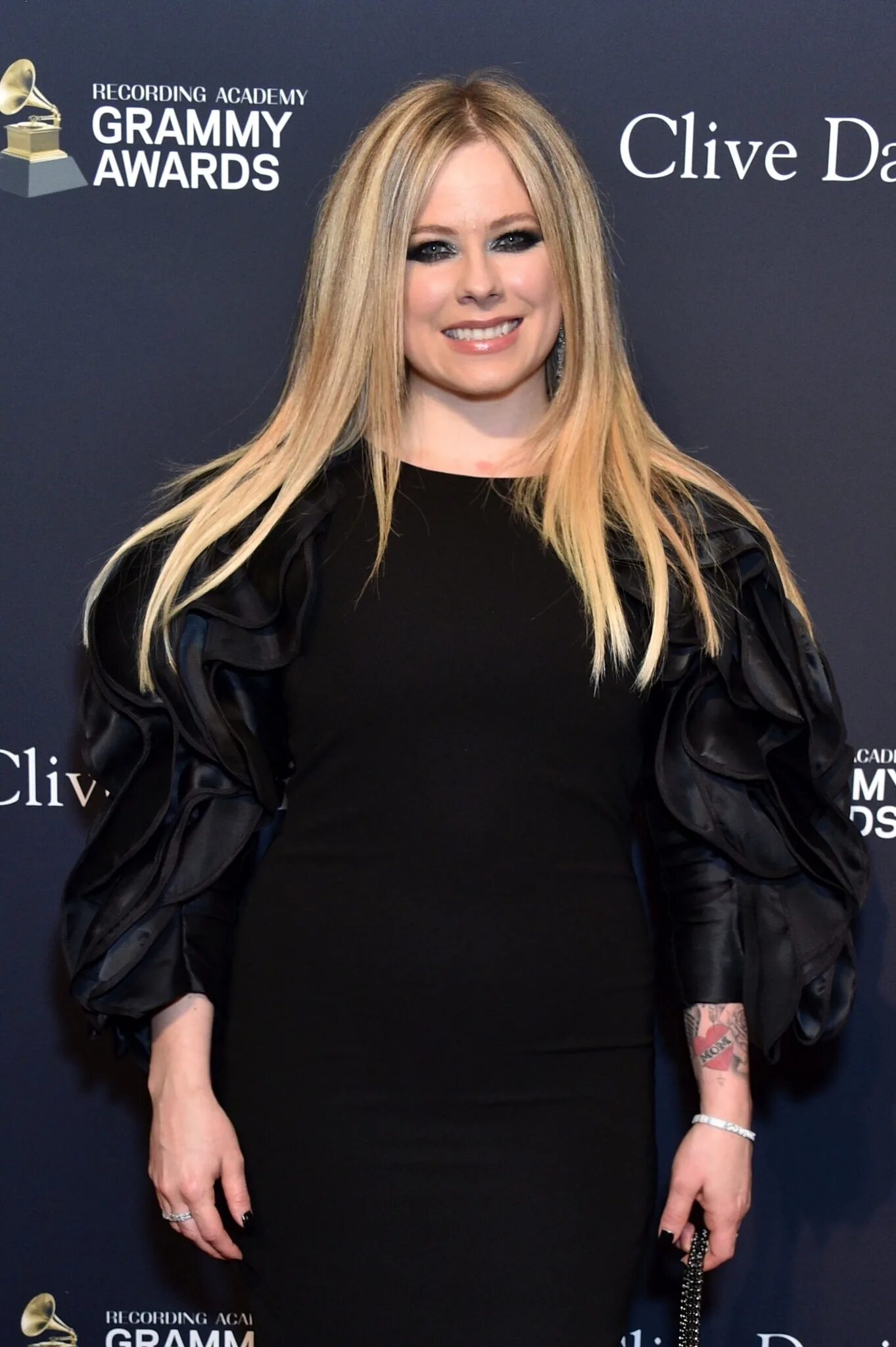 Avril lavigne сейчас 2020. Avril lavigne сейчас. Avril lavigne сейчас 2020. Avril lavigne толстая 2020. Avril lavigne сейчас 2021.