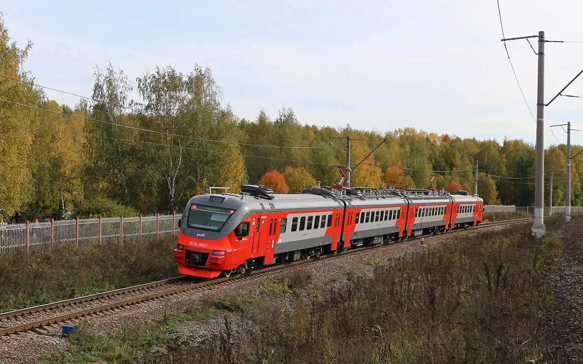 электричка дзержинск. поезд истра нижний новгород. эд9м электропоезд нижний новгород. расписание электричек нижний новгород сортировочный нижний. российские пассажирские поезда.
