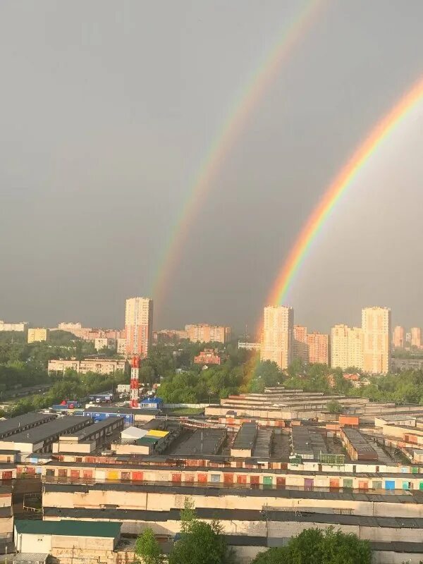 район вешняки москва. кузьминки выхино. радуга после дождя гифка. радуга в марьино. жулебино с радугой.