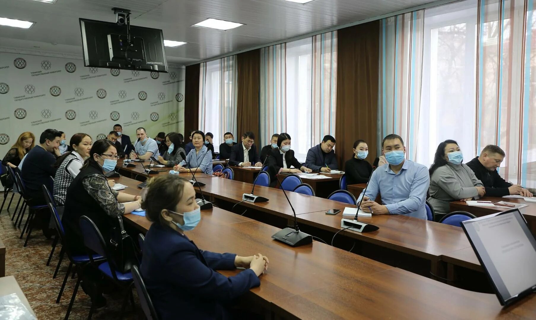 Курсы для государственных служащих. Курсы для сотрудников. Аттестация работников. Госслужащий. Профессиональная подготовка сотрудников.