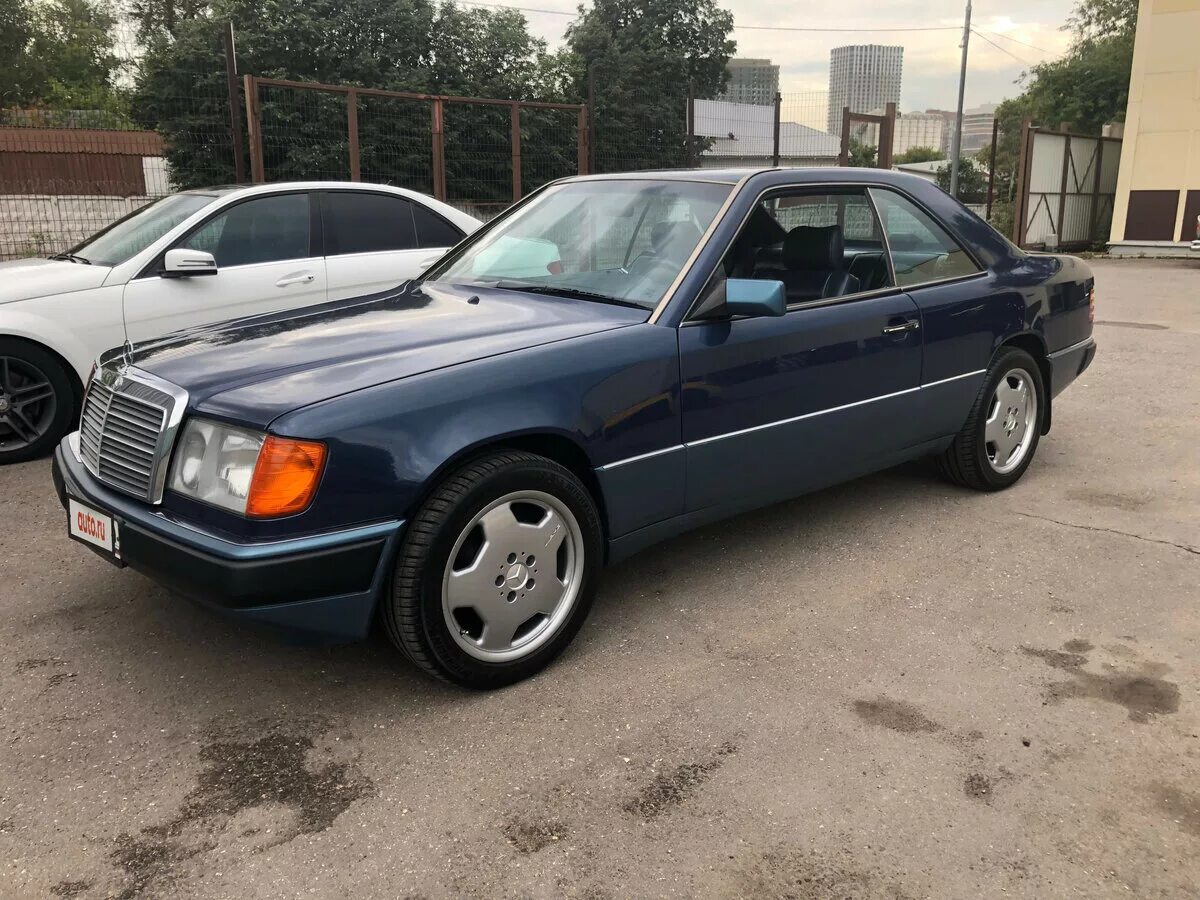 Купить мерседес 124 купе. Mercedes w124 1993. Мерседес 124 купе 1991. Mercedes-Benz w124 1984. Mercedes w124 Coupe.