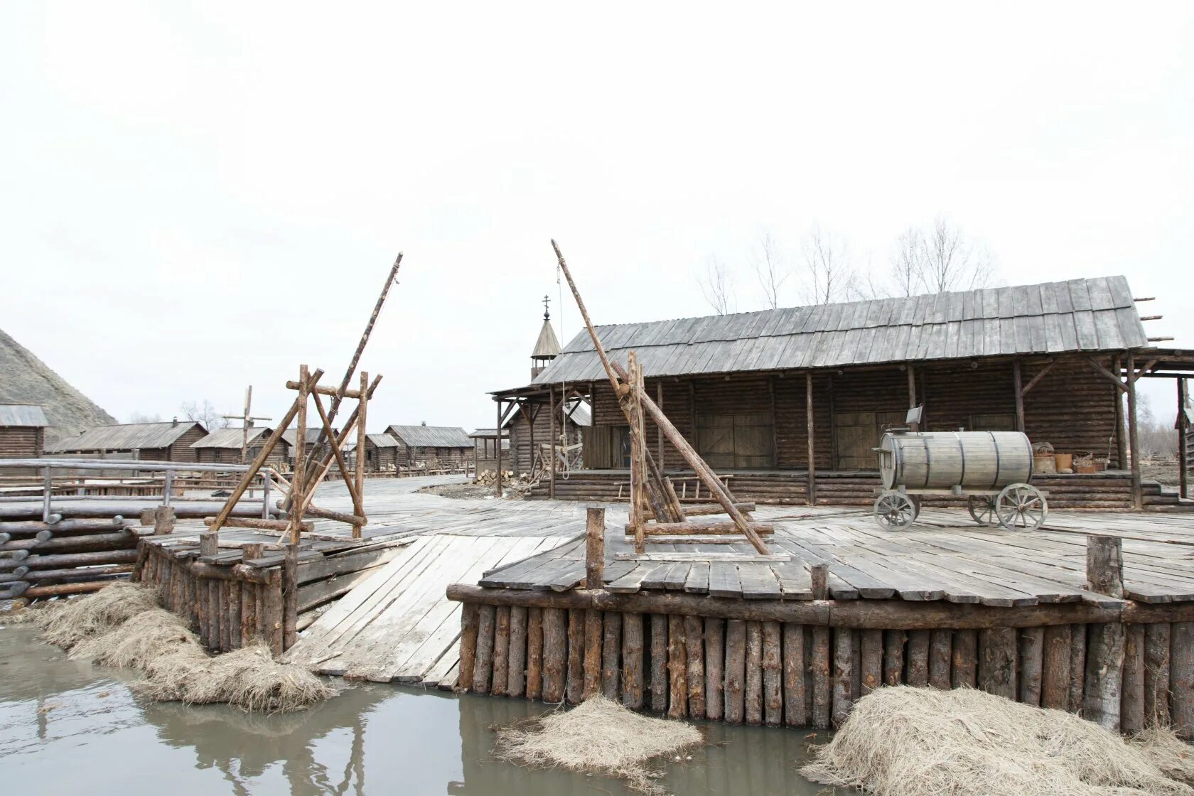 Тобол город сейчас. Тематический парк Тобол в Тобольске. Посад сибирских старожилов Тобольск. Музей сибирских старожилов Тобольск. Тюмень тематический парк «Тобол».