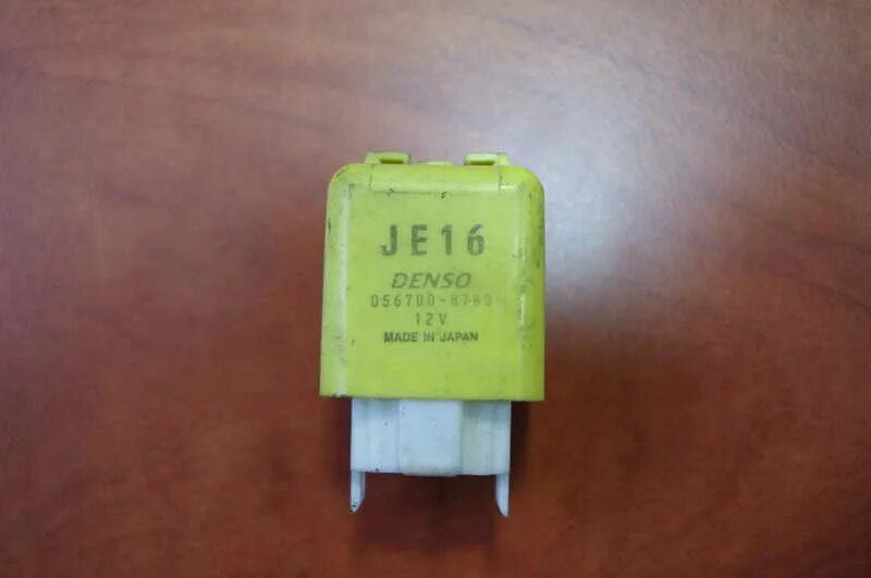 Мазда мпв реле света. 0 2002 г. Реле мазда мпв. Реле мазда мпв 2001. Мазда мпв 2005 года реле поворотников.