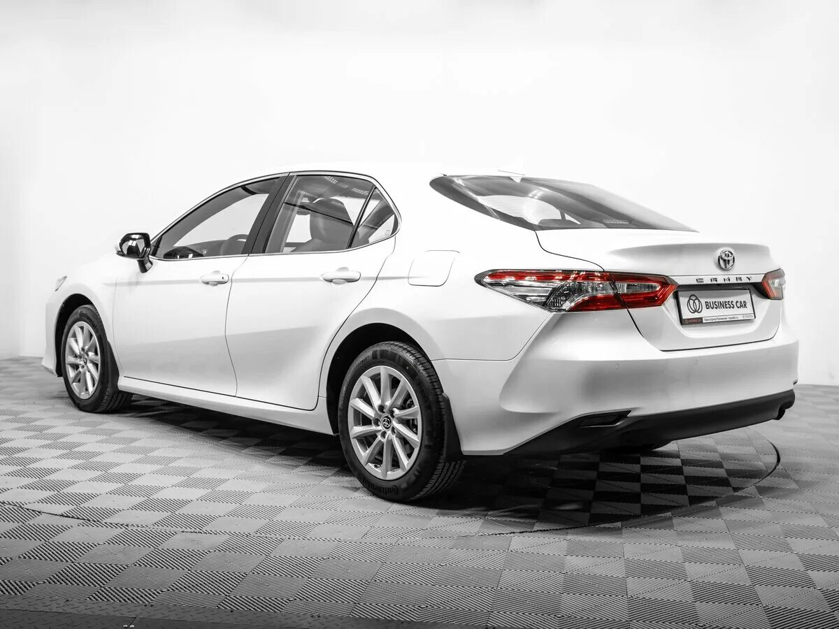 камри белая 2022. Toyota camry 2022. тойота белая 2022. тойота белая 2022. камри 2022.