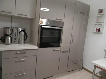 Кухня с духовым шкафом фото
