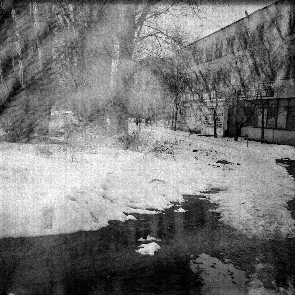 Дождь зимой. Слякоть мокрый снег. Лужа зимой. Дождливый январь. Дождик зимой.